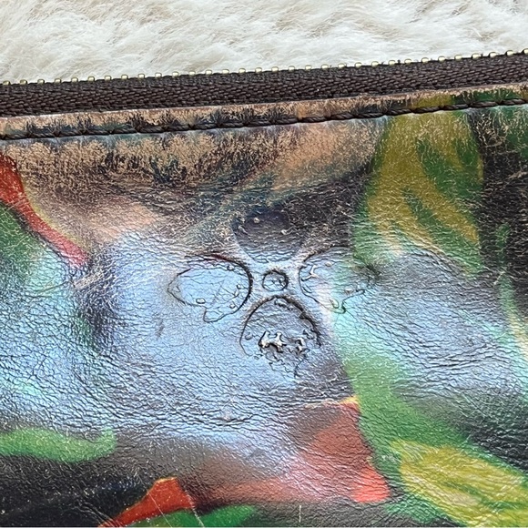 Patricia Nash Floral Cassini Leather Wristlet - Picture 3 of 6